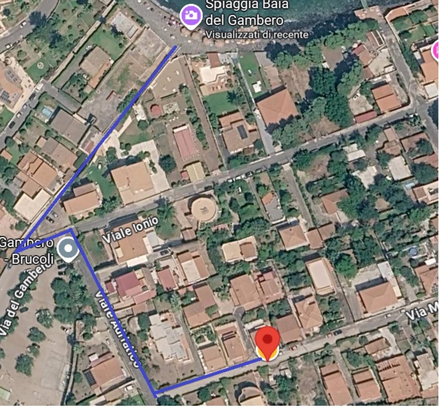 Mappa del percorso a piedi: dalla casa in Via Mediterraneo a Viale Adriatico, fino a Via del Gambero, poi il sentiero alla spiaggia della Baia del Gambero
